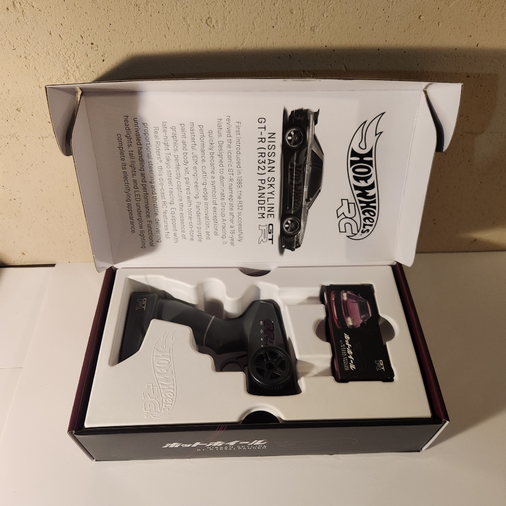 Tap to ZoomRC 1:64 Nissan Skyline R32 Pandem Vehicle - Picture 3 of 3